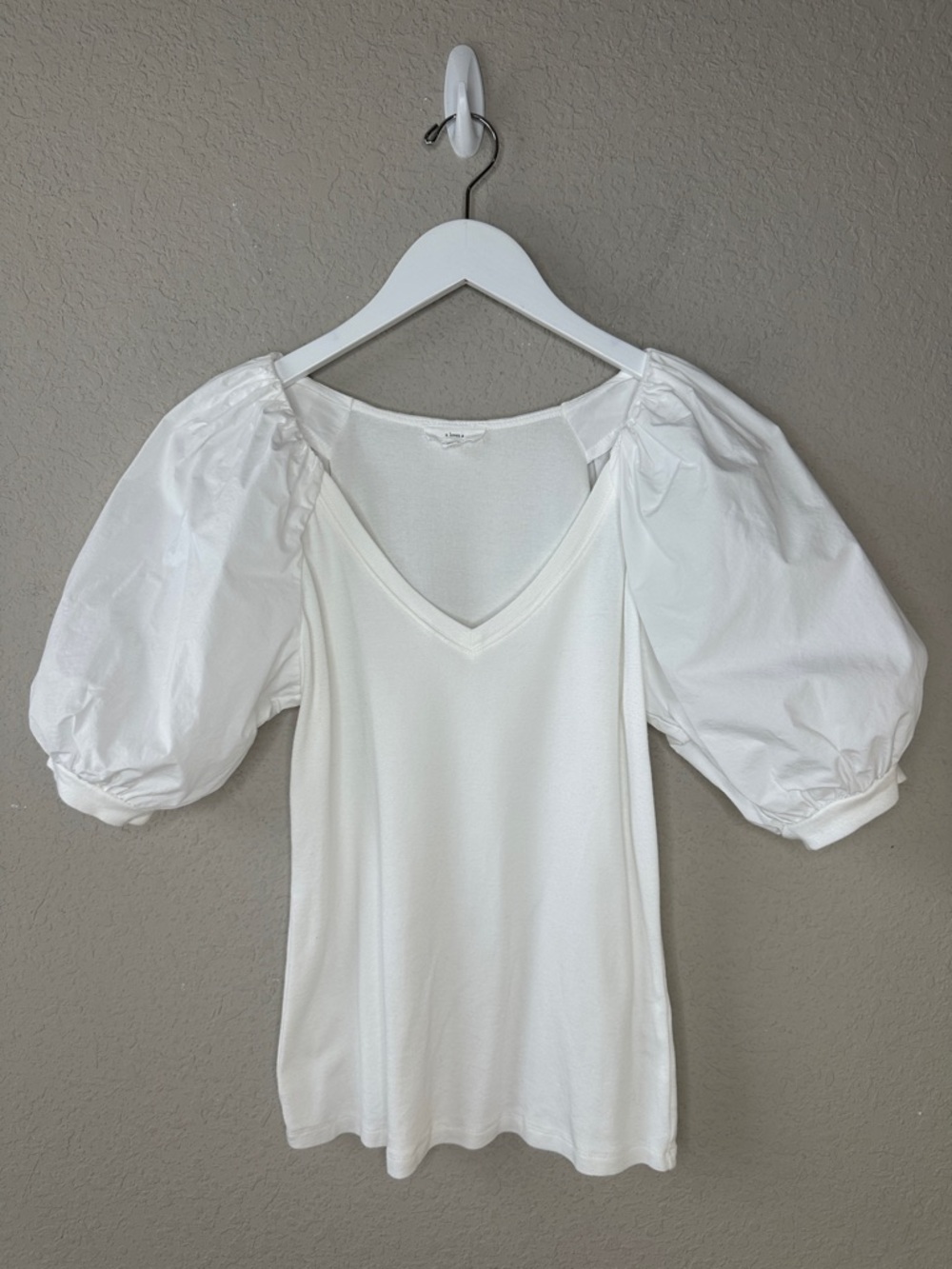 A Loves A Women's Mixed Media Puff Sleeve V Neck T Shirt Size Medium White - Picture 2 of 8
